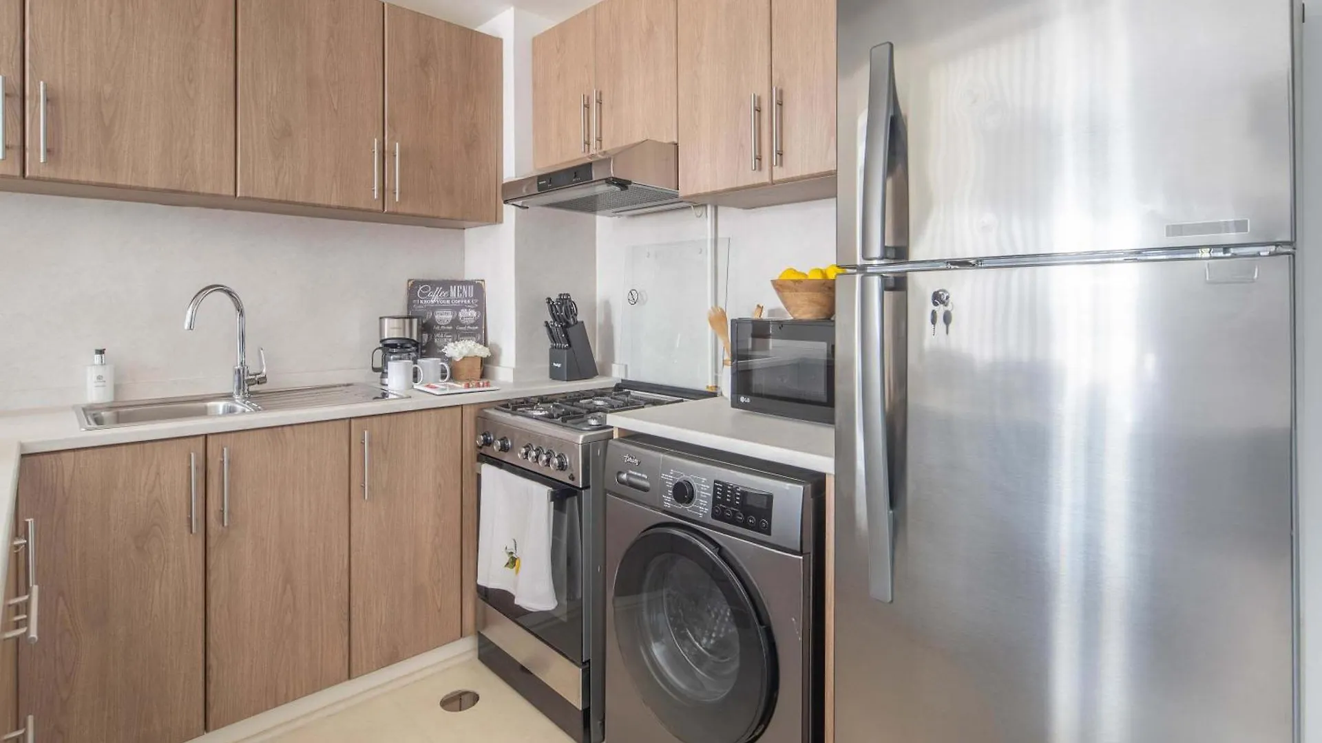 Apartment Frank Porter - Rokane G22 Dubai